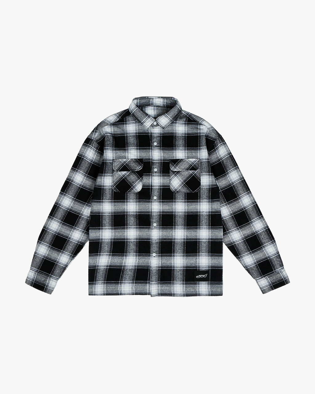 A front flat shot of the Zerodays black essential flannel featuring two double front pockets, and the black 'zero' label.